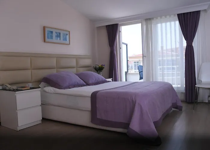 A Hotels & Suite